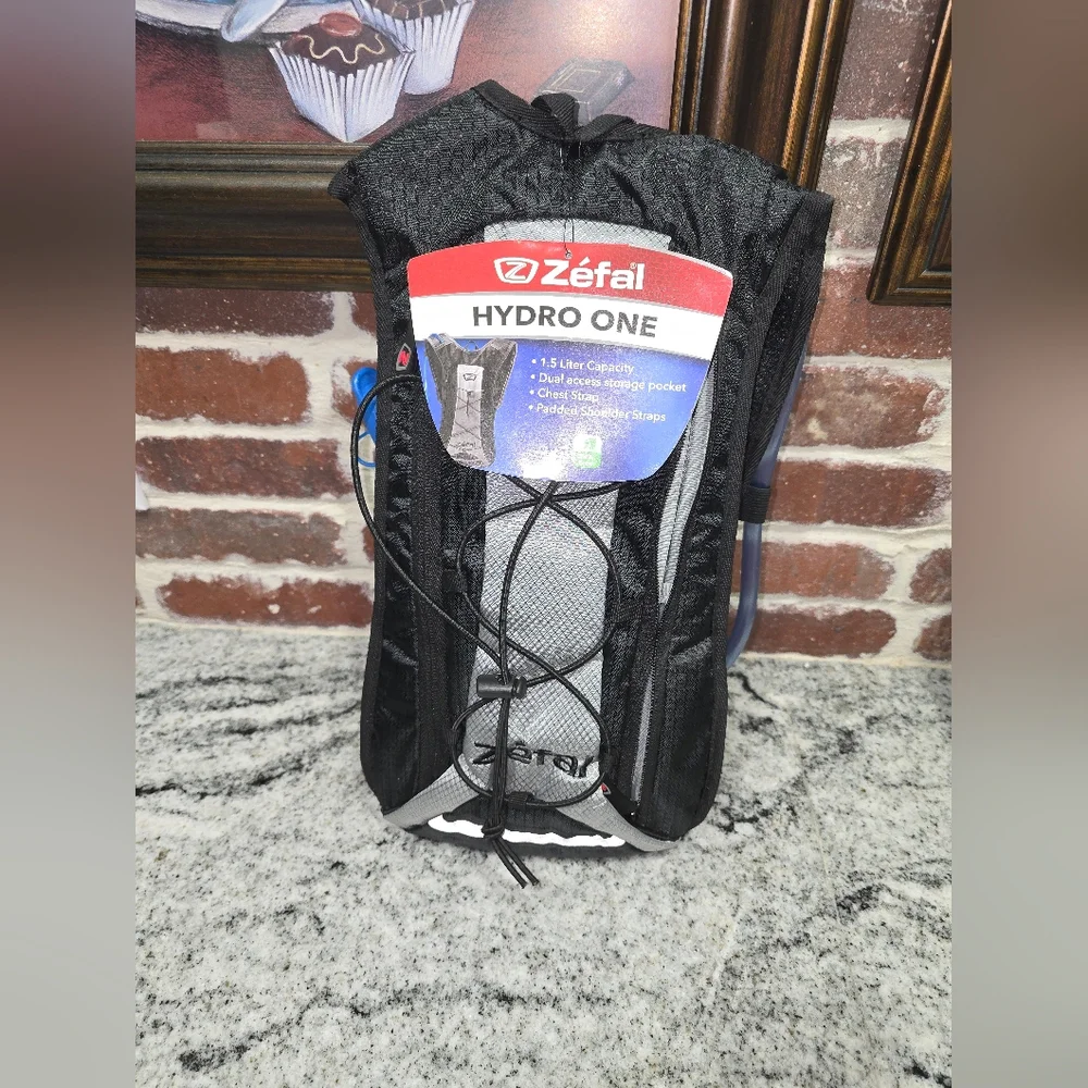 Hrydro One Water Pack NWT - Picture 2 of 5